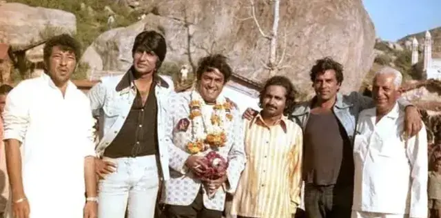 Sholay में छोटा था इस कलाकार का किरदार, अमिताभ बच्चन की सिफारिश पर बढ़ाया गया था स्क्रीन टाइम – राष्ट्रवाणी Sholay में छोटा था इस कलाकार का किरदार, अमिताभ बच्चन की सिफारिश पर बढ़ाया गया था स्क्रीन टाइम – राष्ट्रवाणी
