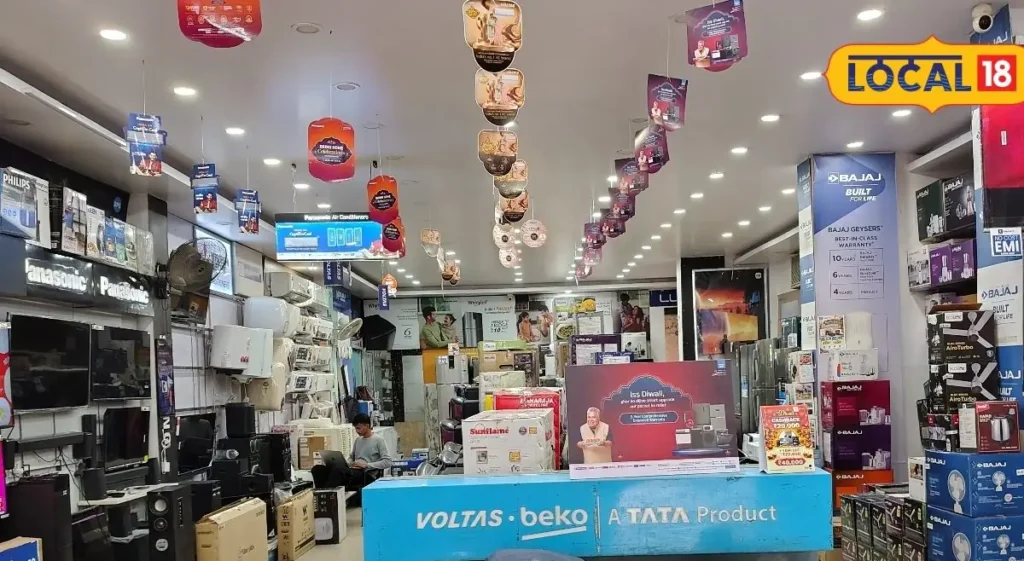 दिवाली पर 500 से 5 हजार तक छूट, बल्लभगढ़ की इस मार्केट में इतना सस्ता इलेक्ट्रिक समान – राष्ट्रवाणी दिवाली पर 500 से 5 हजार तक छूट, बल्लभगढ़ की इस मार्केट में इतना सस्ता इलेक्ट्रिक समान – राष्ट्रवाणी