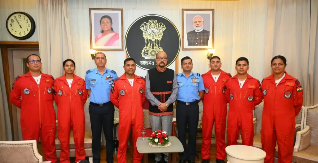 राज्यपाल रमेन डेका से एयर ऑफिसर कमांडिंग नंदा कुमार बाला ने की सौजन्य भेंट—देखें क्या है पूरा सच – राष्ट्रवाणी