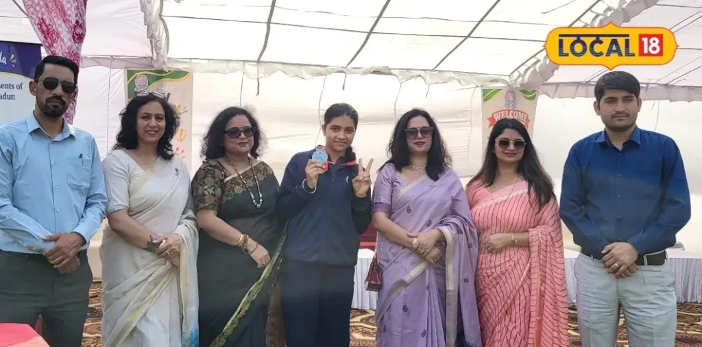 स्केटिंग कॉम्पिटिशन में छा गई पलामू की बेटी अवनूर कौर, 2 साल की मेहनत में जीते 8 मेडल – राष्ट्रवाणी स्केटिंग कॉम्पिटिशन में छा गई पलामू की बेटी अवनूर कौर, 2 साल की मेहनत में जीते 8 मेडल – राष्ट्रवाणी